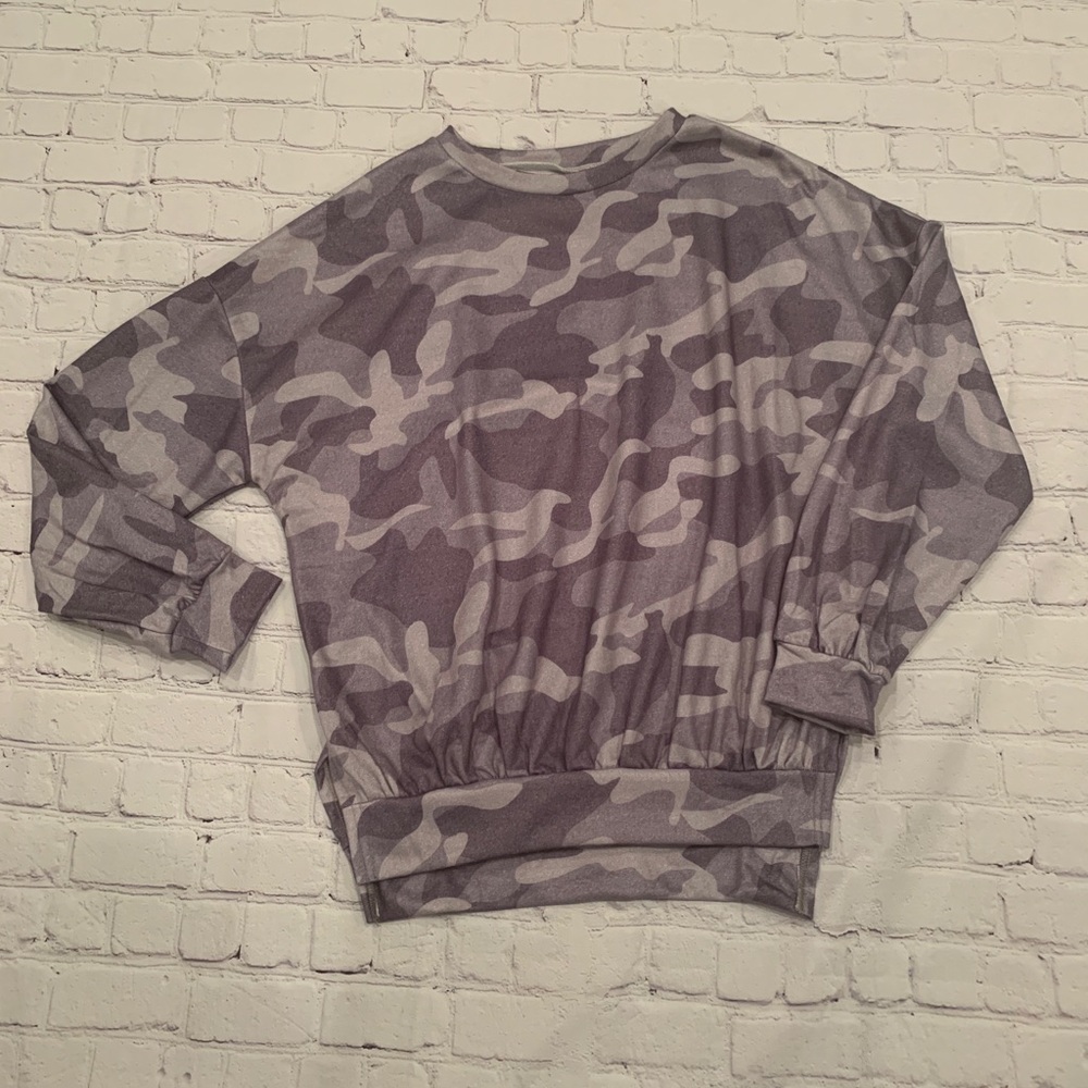 Camo top